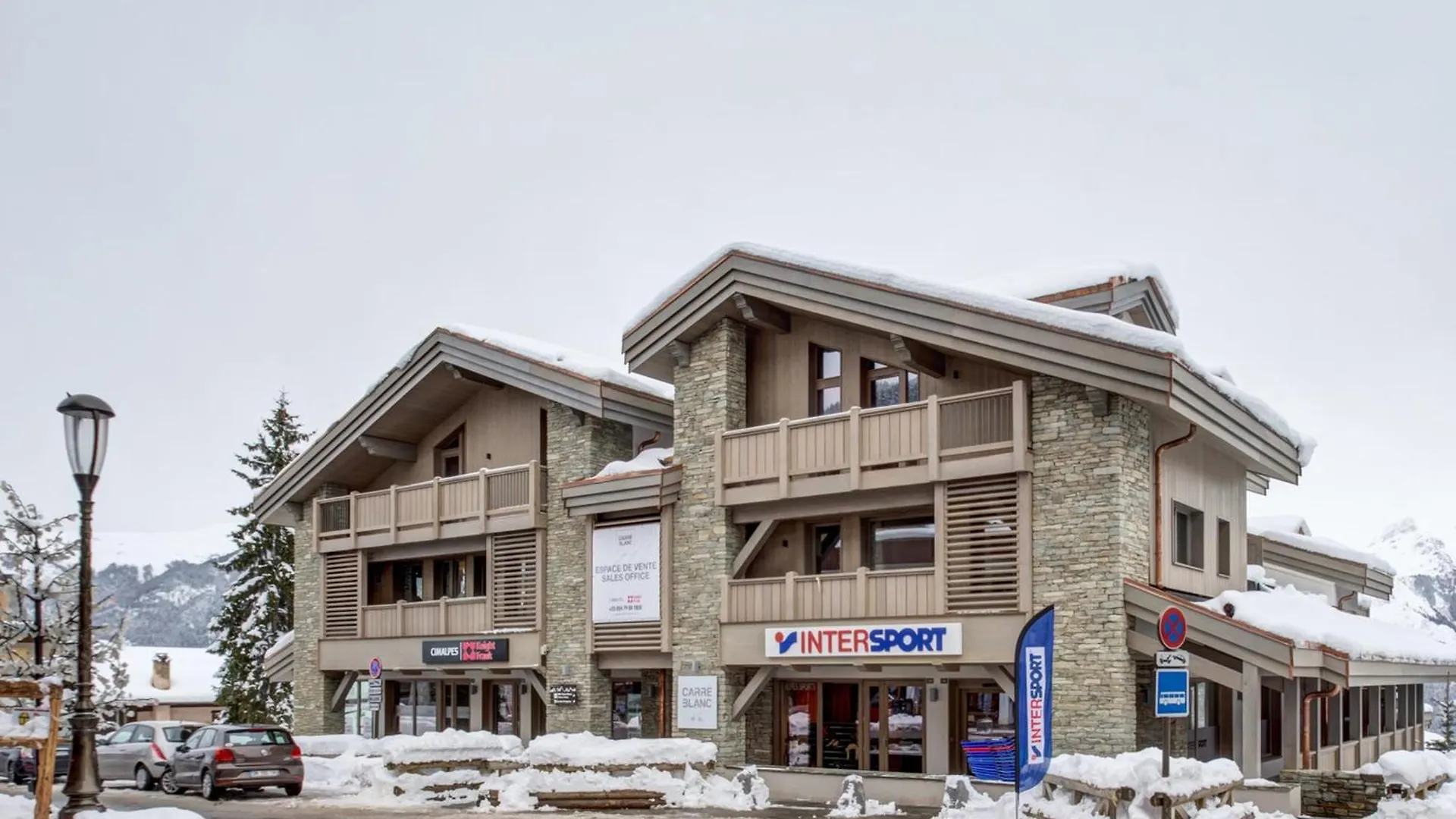 Luxueux Appartement 4 Pieces Au Coeur De Courchevel Village, A Proximite Des Pistes Et Commerces - Fr-1-562-32 0*,  France
